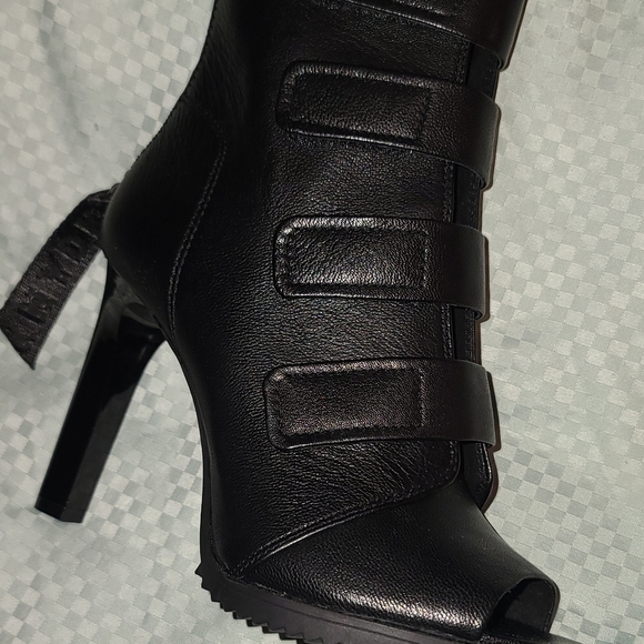 DKNY Boots - Picture 8 of 15